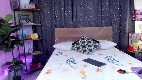 Snapshot of danna__castle chatting on 13, 12, 2024 Dannacastle online show from 13, 12, 2024