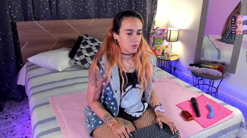 Snapshot of danna__castle chatting on 20, 12, 2024 Dannacastle online show from 20, 12, 2024