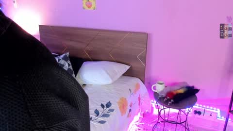 Snapshot of danna__castle chatting on 28, 1, 2025 Dannacastle online show from 28, 1, 2025