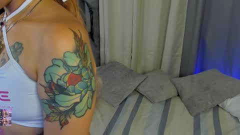 Snapshot of danna__castle chatting on 6, 10, 2025 Dannacastle online show from 6, 10, 2025