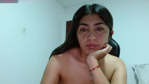 Snapshot of danna_peterson chatting on 19, 6, 2026 Danna online show from 19, 6, 2026