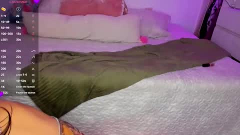 Snapshot of danna_rhodesx chatting on 14, 11, 2025 Danna Rhodes online show from 14, 11, 2025