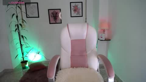 Danna online show from 9, 3, 2026