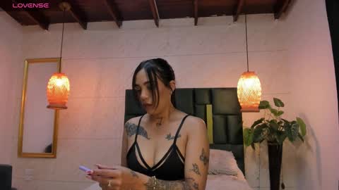 Danna  online show from 6, 10, 2025