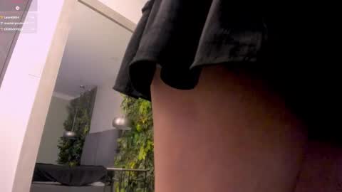 Snapshot of dannabelucci chatting on 30, 11, 2025 online show from 30, 11, 2025