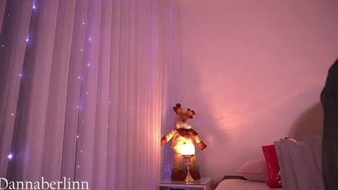 Danna Berlin  online show from 3, 12, 2025