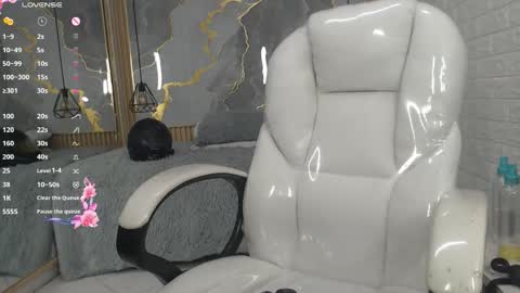 Snapshot of dannacoleman_ chatting on 20, 11, 2025 danna online show from 20, 11, 2025