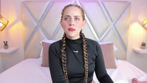 Danna  online show from 3, 10, 2025