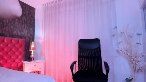 Danna online show from 6, 12, 2024