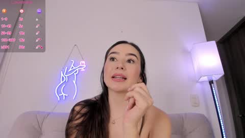 danna  online show from 11, 12, 2024