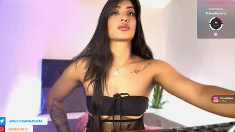 Snapshot of dannawells chatting on 20, 9, 2025 Danna Wells online show from 20, 9, 2025