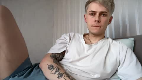 Snapshot of danny_love01 chatting on 13, 4, 2026 danny online show from 13, 4, 2026