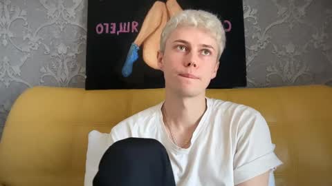 Snapshot of danny_love01 chatting on 18, 5, 2026 danny online show from 18, 5, 2026