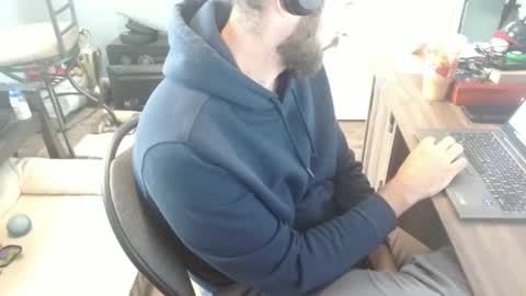 Snapshot of dannyboyx69 chatting on 4, 11, 2025 dannyboyx69 online show from 4, 11, 2025