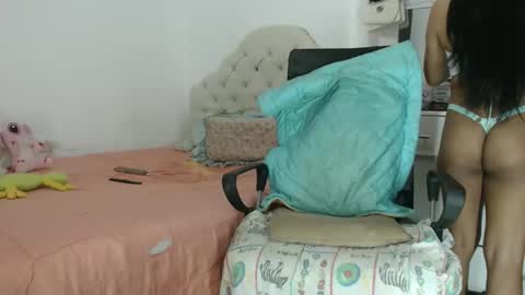 Snapshot of dannydoll_666 chatting on 8, 11, 2025 dannydoll_666 online show from 8, 11, 2025