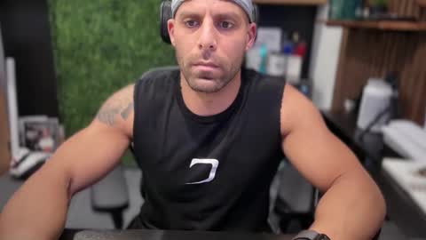 Snapshot of dannyland9 chatting on 20, 11, 2025 dannyland9 online show from 20, 11, 2025