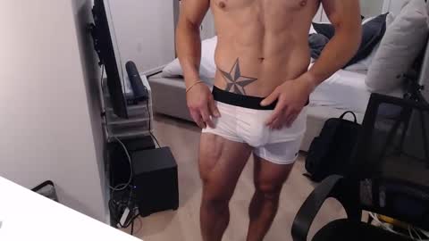 Snapshot of dannyland9 chatting on 23, 11, 2025 dannyland9 online show from 23, 11, 2025