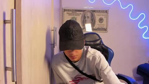 dante_martinez1 online show from 24, 4, 2026