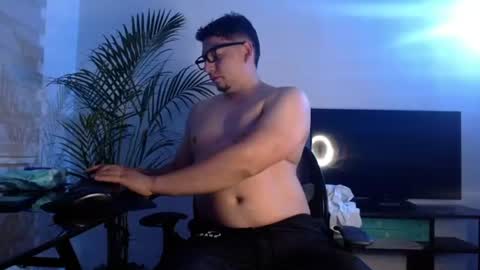 Snapshot of dante_xo chatting on 20, 7, 2026 A L E J A N D R O online show from 20, 7, 2026