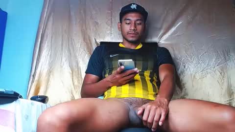 Snapshot of dantesantoro chatting on 19, 1, 2025 Dante Santoro online show from 19, 1, 2025