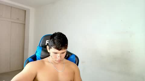 Snapshot of dantraxx chatting on 2, 2, 2026 Dantraxx online show from 2, 2, 2026