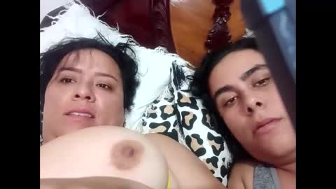 Snapshot of dany_alexa chatting on 1, 1, 2025 Dany And Alexa online show from 1, 1, 2025