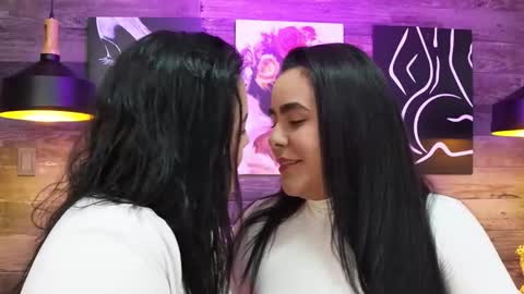 Dany And Alexa online show from 3, 3, 2026