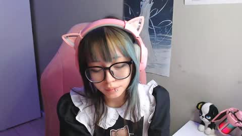danyelleeyermann online show from 12, 5, 2026