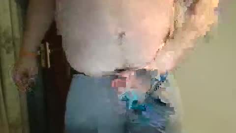 Snapshot of daoneuwant96 chatting on 4, 2, 2026 daoneuwant96 online show from 4, 2, 2026