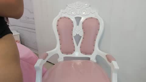 Snapshot of daphne_fox_ chatting on 12, 3, 2025 Daphne  online show from 12, 3, 2025