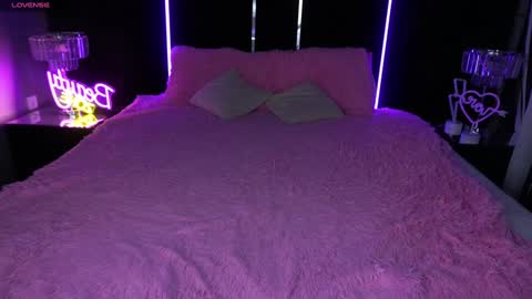 Agatha  online show from 6, 2, 2025