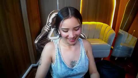 daphne_nicole_b online show from 5, 3, 2026