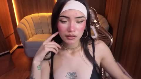 daphne_nicole_b online show from 24, 3, 2026