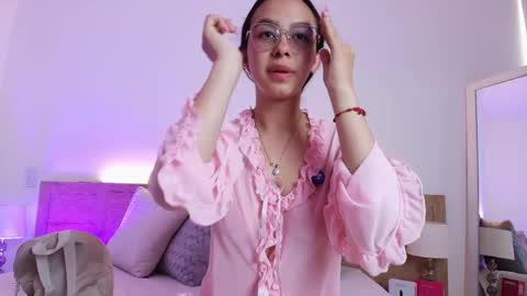 daphnevalucci online show from 27, 4, 2026