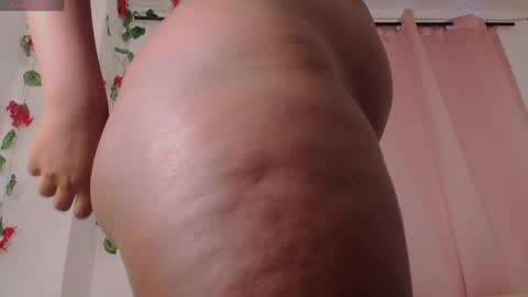 Snapshot of daphnewalker__ chatting on 18, 4, 2026 Daphne online show from 18, 4, 2026