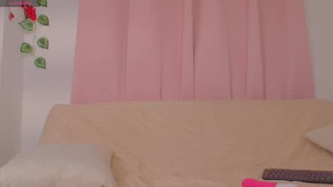 Snapshot of daphnewalker__ chatting on 1, 5, 2026 Daphne online show from 1, 5, 2026