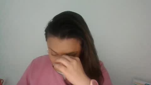 Snapshot of dapnne24 chatting on 4, 11, 2025 dapnne online show from 4, 11, 2025