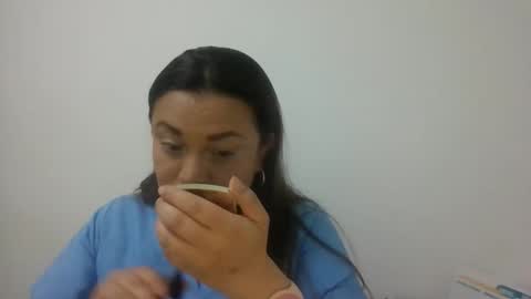 Snapshot of dapnne24 chatting on 5, 11, 2025 dapnne online show from 5, 11, 2025