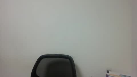 Snapshot of dapnne24 chatting on 17, 12, 2025 dapnne online show from 17, 12, 2025