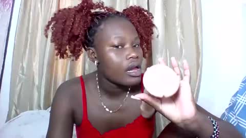 ESTHER online show from 5, 12, 2025