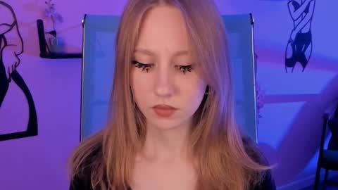 Daria Tate online show from 18, 9, 2025