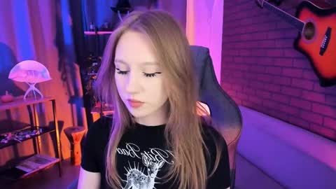 Daria Tate online show from 15, 4, 2026