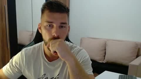 darius_94 online show from 25, 10, 2025