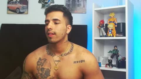 Darius Phoenix  online show from 4, 3, 2025