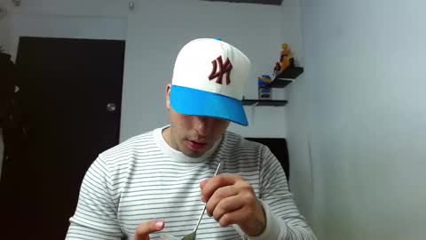 Darius Phoenix  online show from 1, 12, 2025