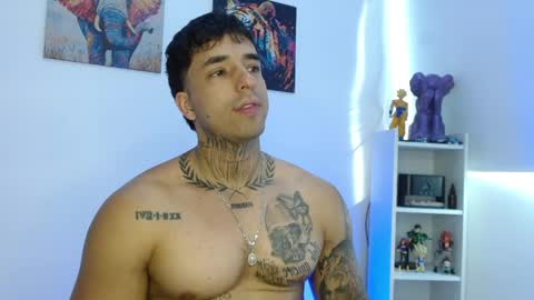 Darius Phoenix  online show from 30, 5, 2026
