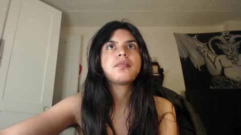 Moony online show from 25, 2, 2025