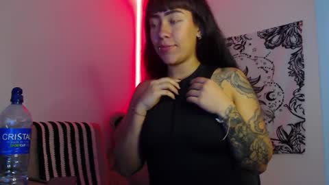 Snapshot of dark_cherry2 chatting on 28, 9, 2025 Ximena  online show from 28, 9, 2025