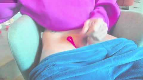 Snapshot of dark_greens chatting on 7, 2, 2025 dark greens online show from 7, 2, 2025