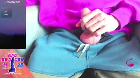 Snapshot of dark_greens chatting on 28, 2, 2025 dark greens online show from 28, 2, 2025